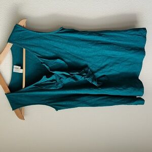 Sahalie green teal sleeveless top Sz M ruffle front w/ button close lightweight